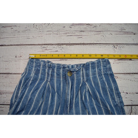 American Eagle Striped Pleated Cuffed Shorts Women Junior Size 0 Pre-Owned - Picture 6 of 11